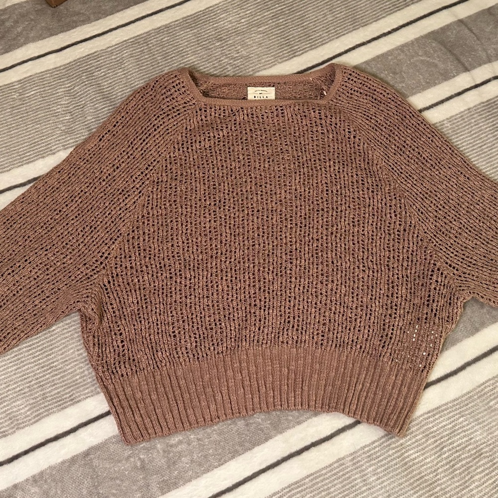 Billabong Sundown Sweater in the color Mushroom - Large - Picture 4 of 8
